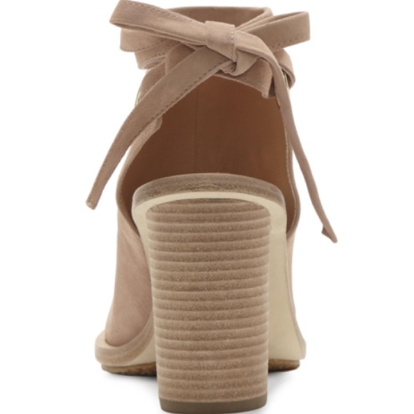 VC John Camuto Suede Open Toed Stacked Mule - Picture 8 of 8
